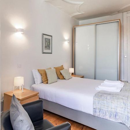 Porto 61 - Bright 2Br W/ Balcony By Lovelystay Ngoại thất bức ảnh