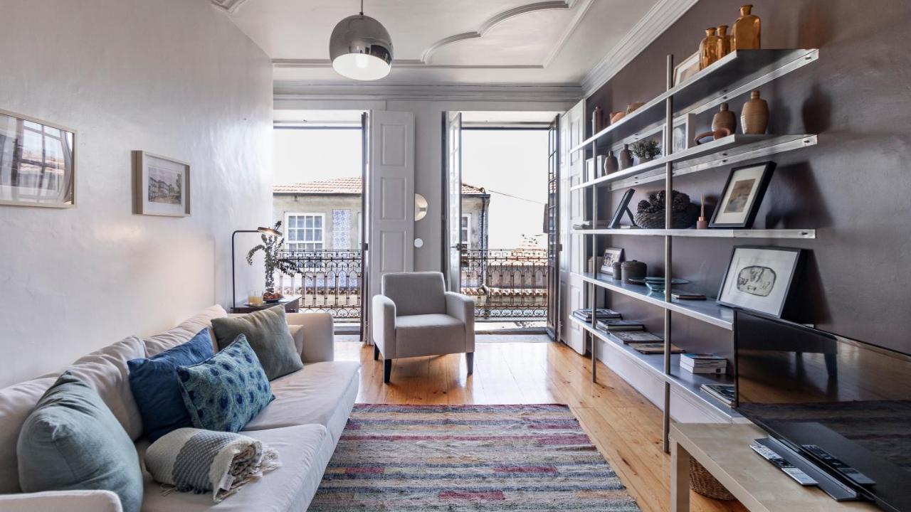Porto 61 - Bright 2Br W/ Balcony By Lovelystay Ngoại thất bức ảnh