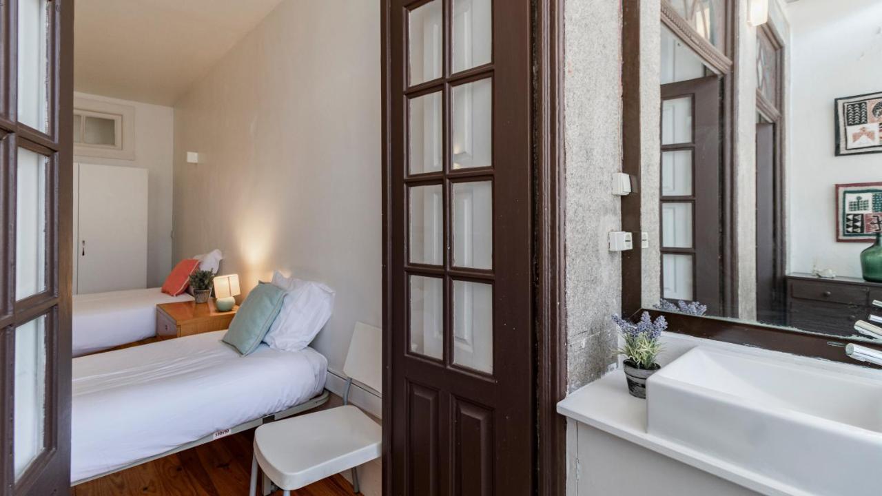 Porto 61 - Bright 2Br W/ Balcony By Lovelystay Ngoại thất bức ảnh