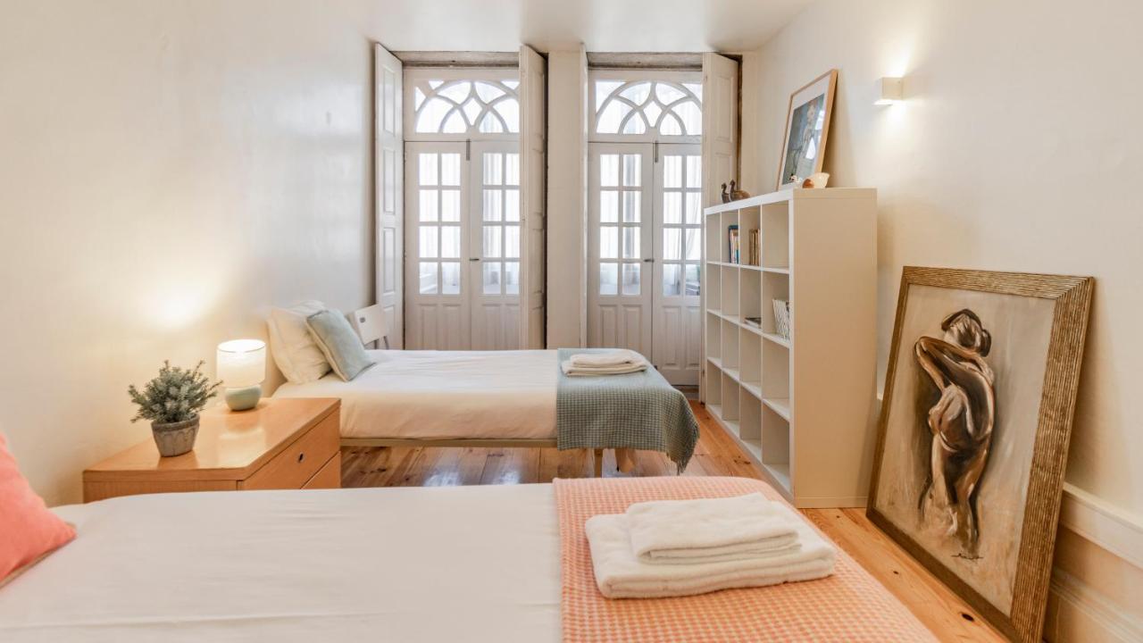 Porto 61 - Bright 2Br W/ Balcony By Lovelystay Ngoại thất bức ảnh