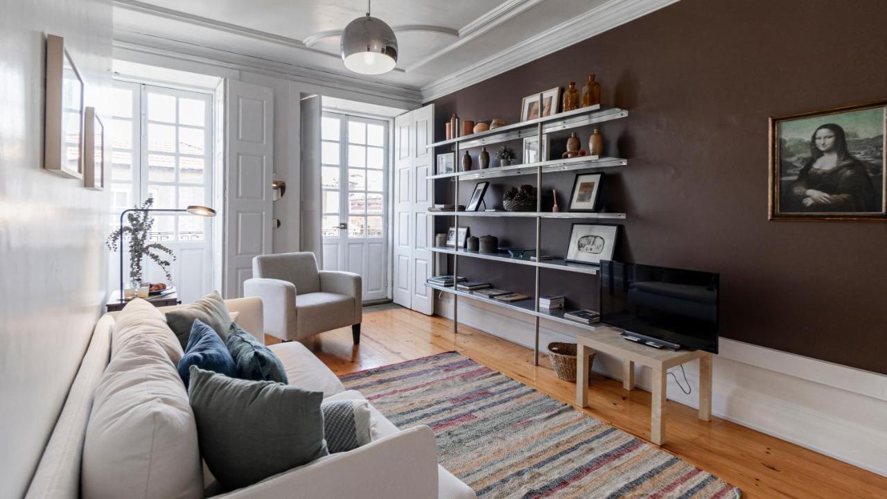 Porto 61 - Bright 2Br W/ Balcony By Lovelystay Ngoại thất bức ảnh