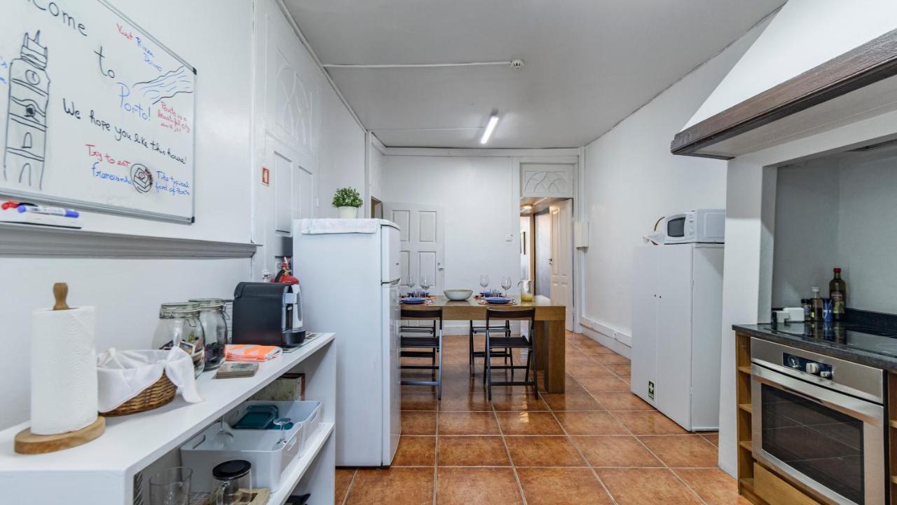 Porto 61 - Bright 2Br W/ Balcony By Lovelystay Ngoại thất bức ảnh