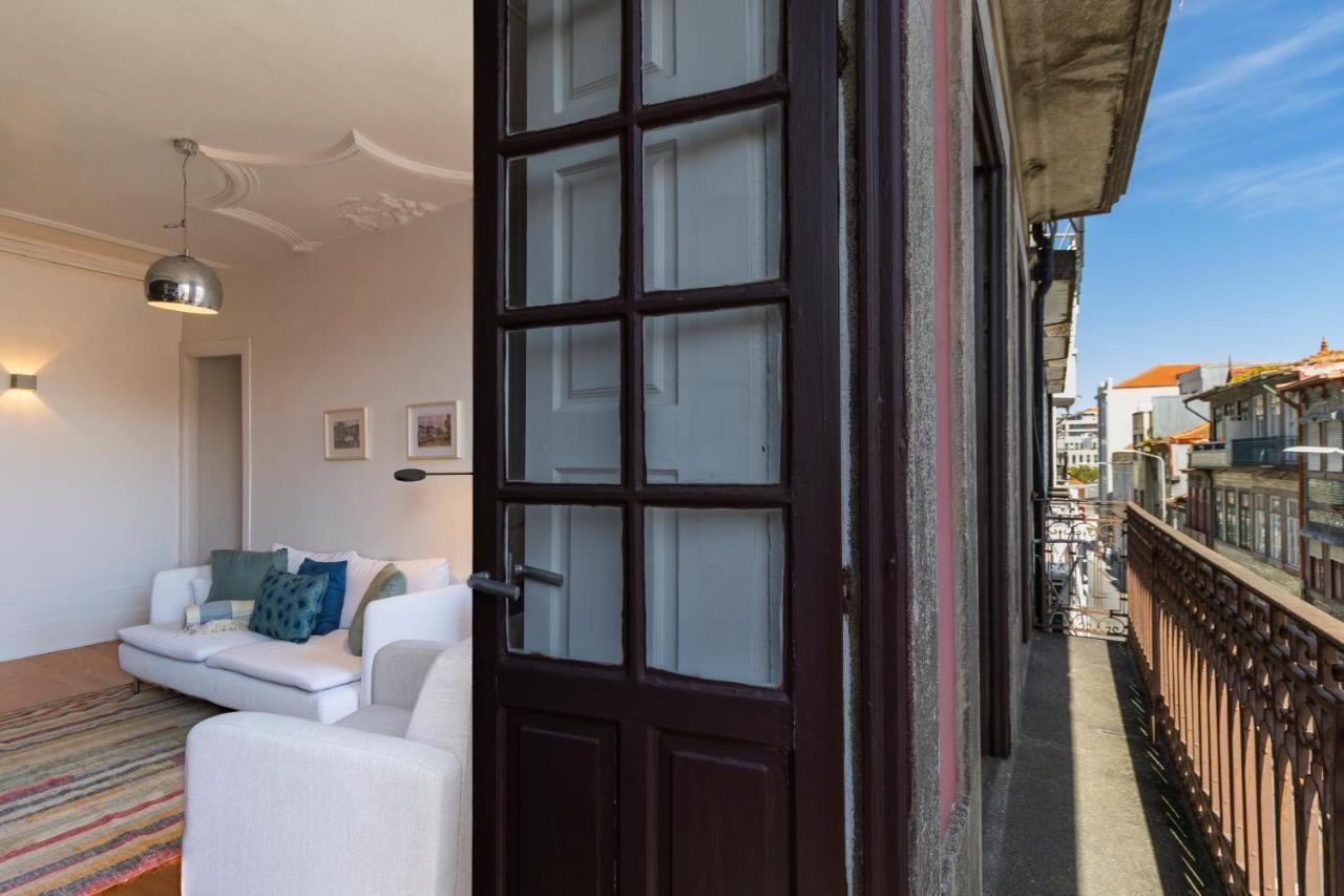 Porto 61 - Bright 2Br W/ Balcony By Lovelystay Ngoại thất bức ảnh